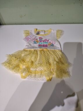 NWT Swiggles Yellow and White Tutu Cute Bee Bodysuit Baby Girl Size 0-3 Months